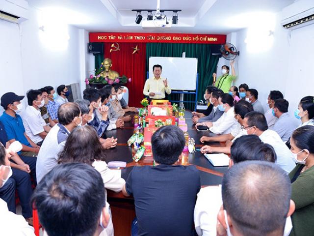 Người nuôi chim Yến của Công ty Yến Sào Cần Giờ