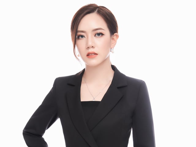 Chặng đường chạm tới thành công của nghệ nhân phun xăm thẩm mỹ Hoàng Oanh