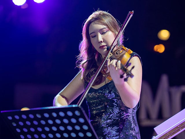 Nữ nghệ sĩ Hàn “gây sốt” với bản violin “Xin chào Việt Nam” hút 6 triệu lượt xem giờ ra sao?