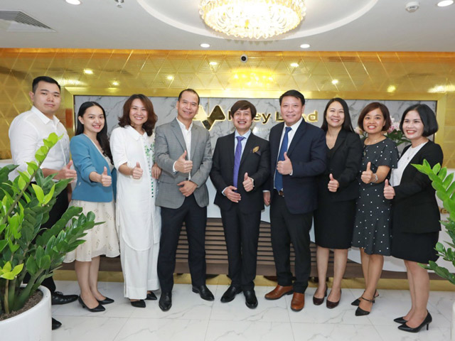 Chủ tịch HĐQT Meey Land - Hoàng Mai Chung: “Hợp tác với PwC thể hiện cam kết của Meey Land với nhà đầu tư, khách hàng”