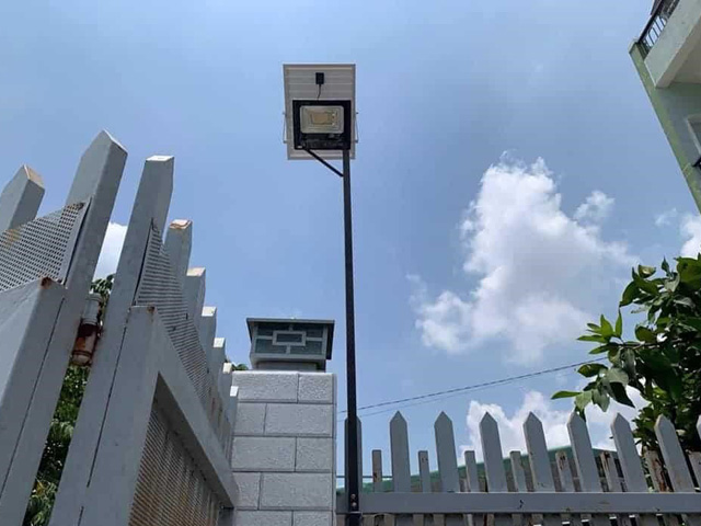 Tại sao nhiều người sử dụng đèn năng lượng mặt trời để thay thế một phần đèn điện?