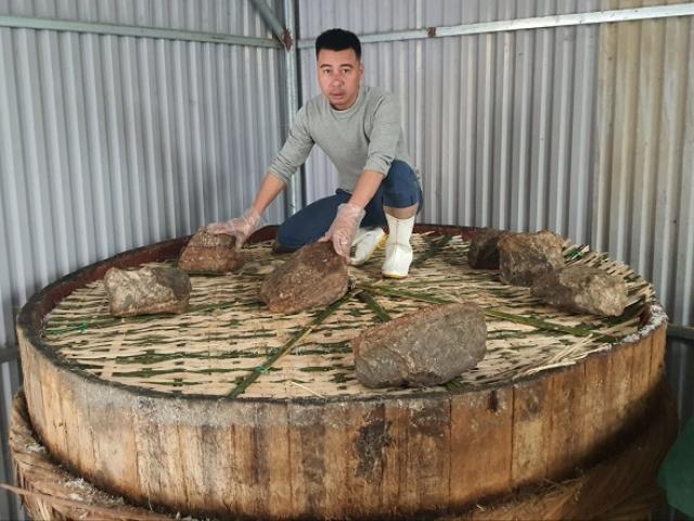 Kỹ sư vận tải bỏ công việc nghìn đô về quê làm nước mắm