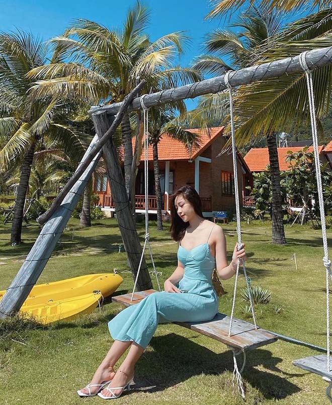 Vợ đăng ảnh mơn mởn như gái mới lớn, Văn Đức vào bình luận bất ngờ