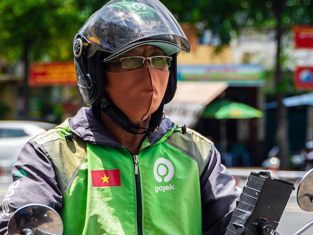 Dịch COVID-19: Grab, Gojek, Be hỗ trợ gì cho tài xế chẳng may là F0, F1, F2?