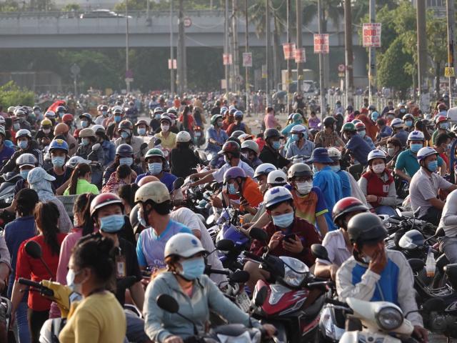 Vì sao HCDC TP.HCM khuyên hãy xem người đối diện mình như một F0 COVID-19?