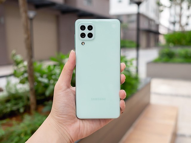Trên tay Samsung Galaxy A22 LTE giá dưới 6 triệu, chống rung OIS