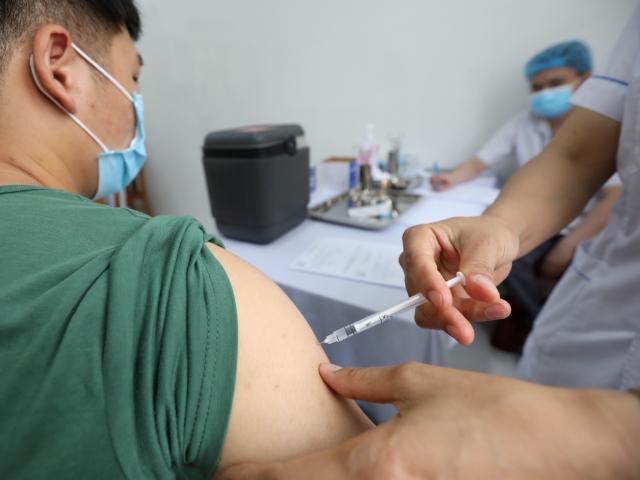 Hà Nội: 13 đối tượng được ưu tiên tiêm vắc-xin COVID-19 trong chiến dịch tiêm chủng lớn nhất