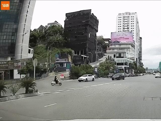 Video: 'Ninja' thản nhiên sang đường tạt đầu xe ô tô
