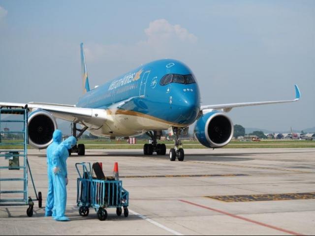 Sắp mở cửa đường bay nội địa, &quot;dân chơi&quot; theo Vietnam Airlines đã &quot;về bờ&quot;