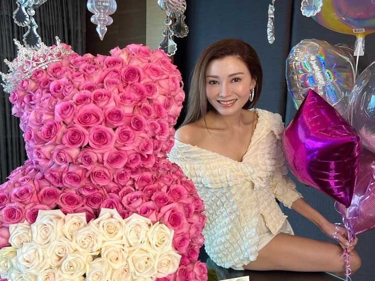 'Hoa hậu đẹp nhất lịch sử Hồng Kông' 52 tuổi vẫn trẻ đẹp hơn gái son nhờ đâu?