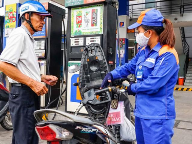 Giá xăng dầu hôm nay 4/10: Diễn biến trái chiều trong phiên đầu tuần