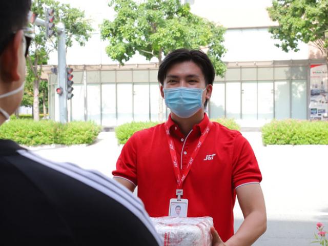 Đáp ứng nhu cầu người dùng, J&T Express tối ưu giải pháp hậu cần cùng sàn TMĐT 